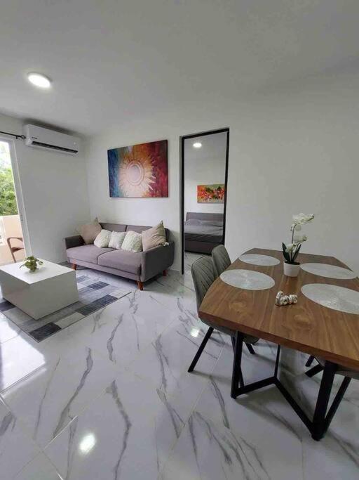 Apartamento Departamento La Selva J.m. *